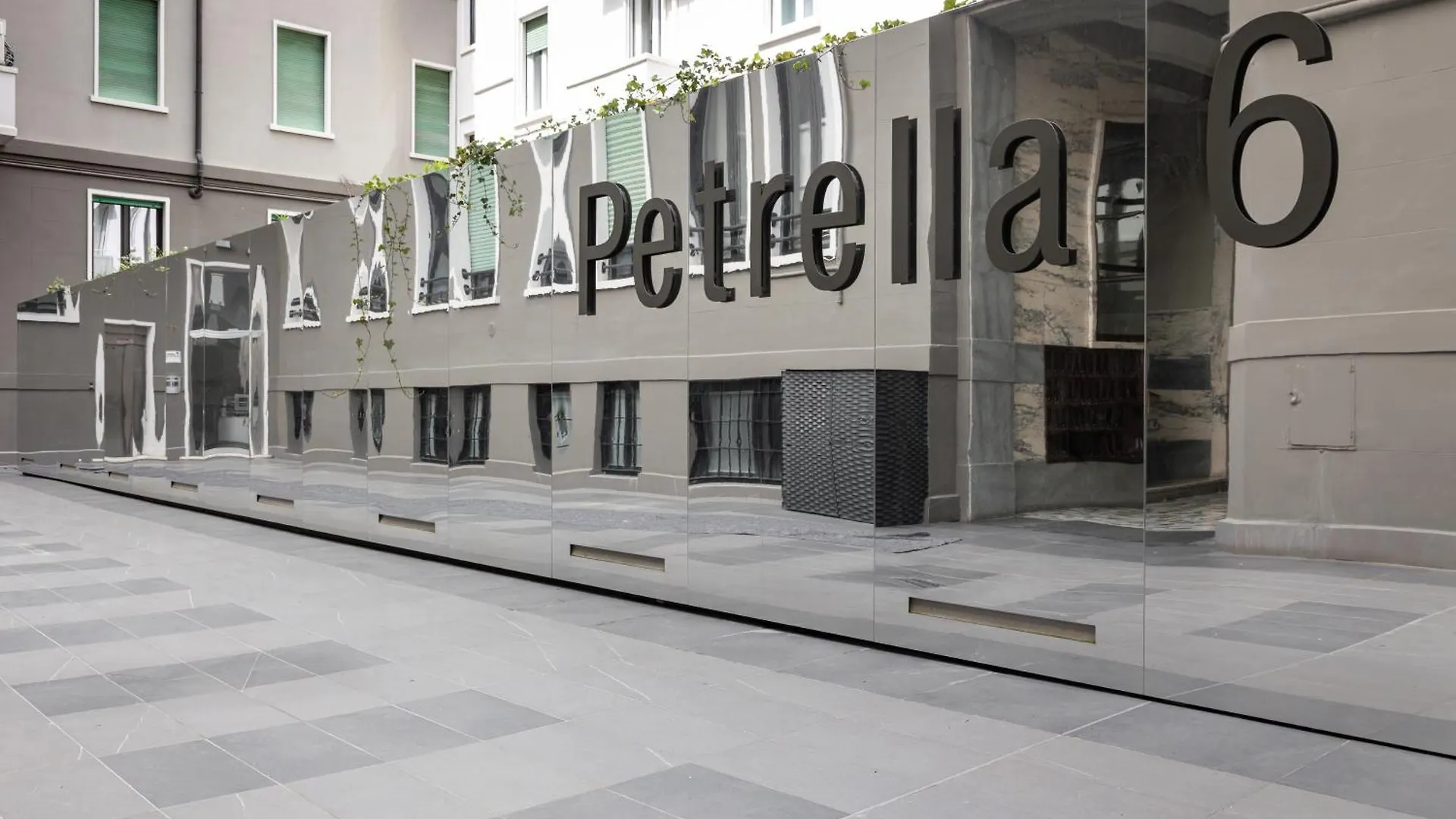 5' From Metro Lima, Design Studio Milan 0*,  Italy