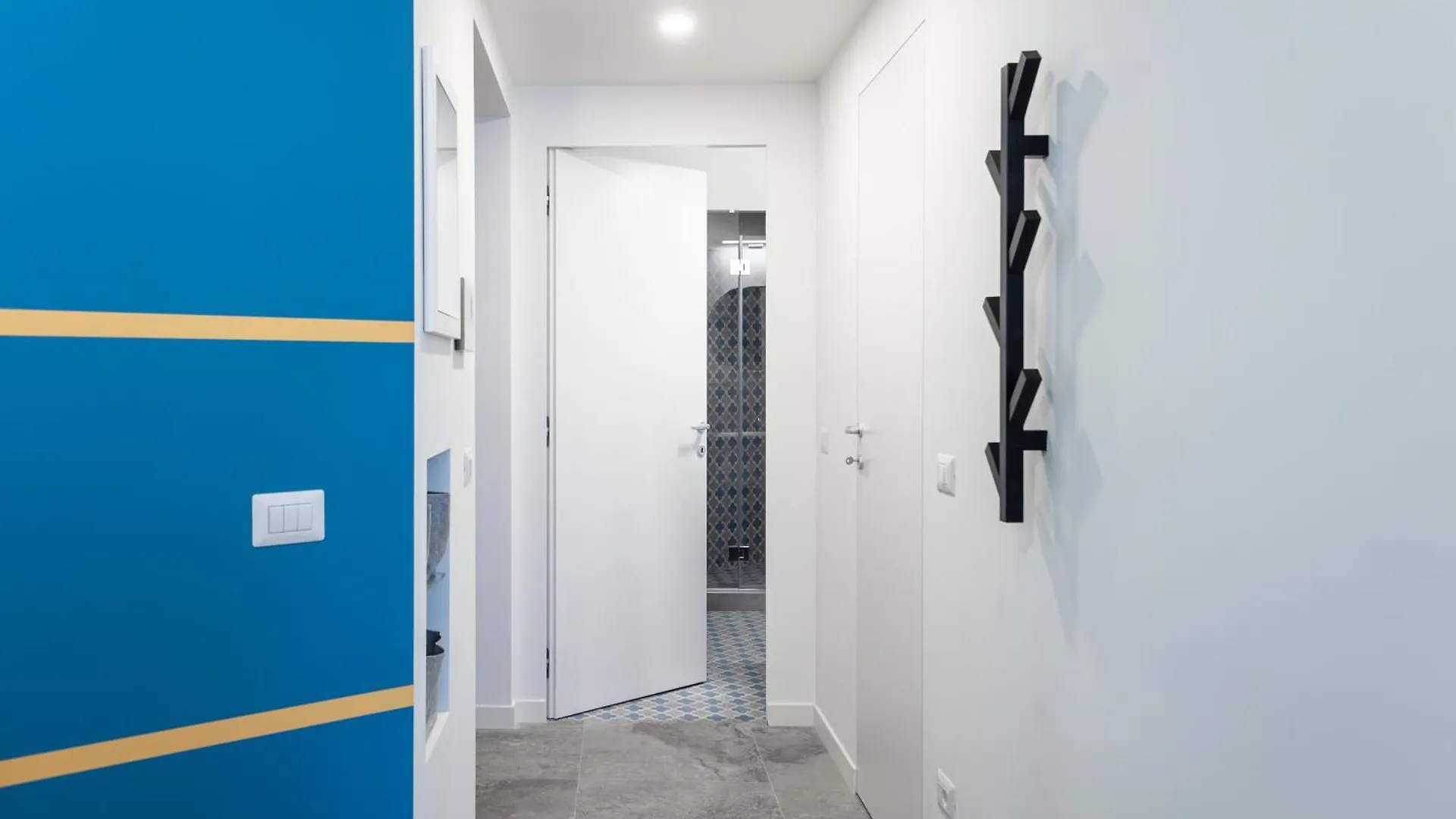 5' From Metro Lima, Design Studio Milan 0*,